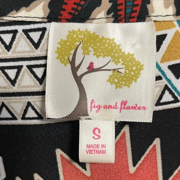 Fig and Flower Vibrant Geometric Floral Blouse - Picture 2 of 8